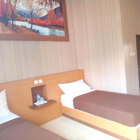 Hotel Kencana Rembang Camera foto